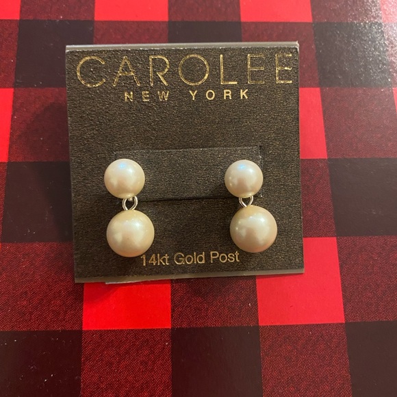 Carolee Jewelry - Carolee earrings!